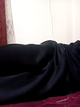 Snapshot of Dirtymorrocainbabe chatting on 09.27.25 Dirtymorrocainbabe online show from 09.27.25