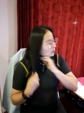 Daliz Leon online show from 11.29.25