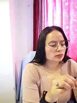 Daliz Leon online show from 11.29.25