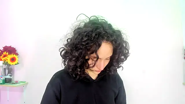 Snapshot of TeensNews18 chatting on 09.27.25 TeensNews18 online show from 09.27.25