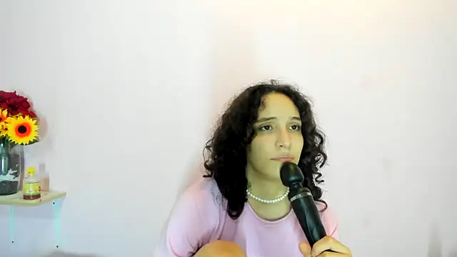 TeensNews18 online show from 10.31.25