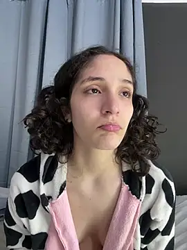 Snapshot of TeensNews18 chatting on 02.08.26 TeensNews18 online show from 02.08.26