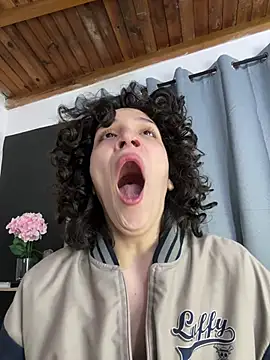 Snapshot of TeensNews18 chatting on 02.20.26 TeensNews18 online show from 02.20.26