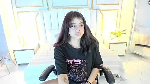 Snapshot of Julieth_brown_ chatting on 02.25.26 Julieth brown online show from 02.25.26