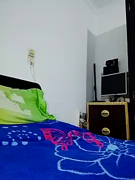 Banouti 23 online show from 09.21.25