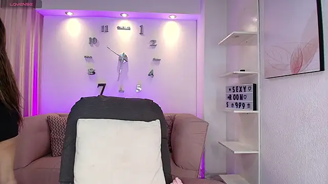 Snapshot of 1SloppyFox4 chatting on 09.21.25 1SloppyFox4 online show from 09.21.25