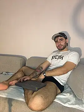 Snapshot of zack_sullivan22 chatting on 11.23.25 zack sullivan22 online show from 11.23.25