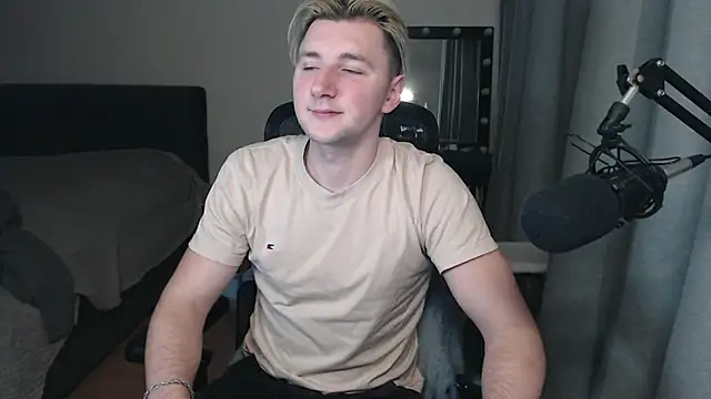 Elvin Vaenight online show from 11.02.25