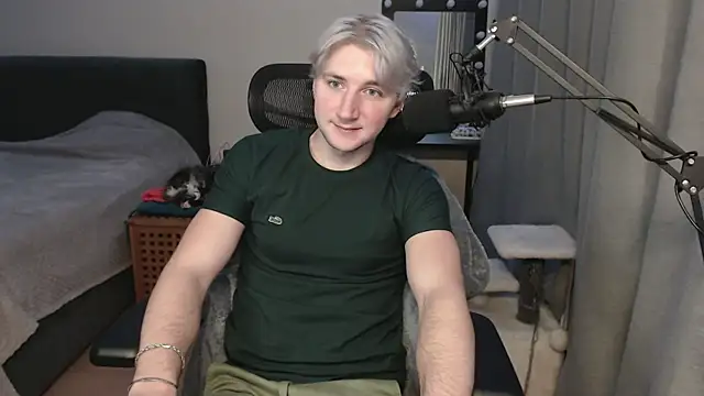 Elvin Vaenight online show from 11.11.25