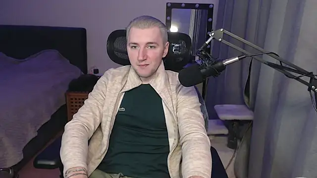 Elvin Vaenight online show from 11.12.25