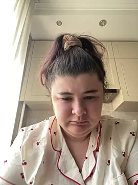 AliceCurlyX online show from 03.08.26