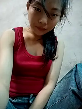 Snapshot of Ananine chatting on 11.11.25 Ananine online show from 11.11.25