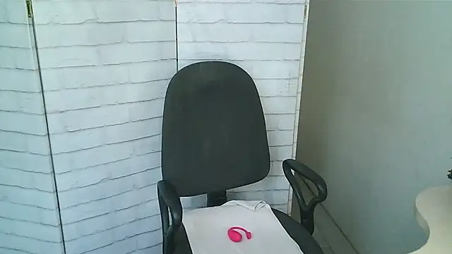 Snapshot of Helen_xi_ chatting on 01.15.26 Helen xi online show from 01.15.26