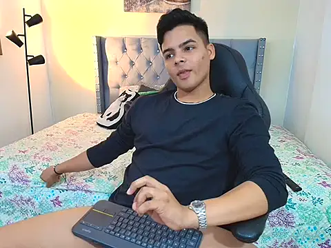 stewart mateo  online show from 09.20.25