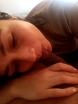 Caroalexiss online show from 10.20.25