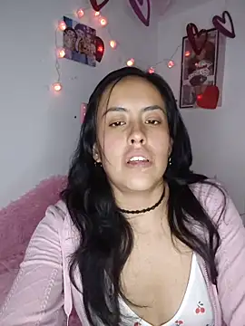 Snapshot of Queen_Ashly chatting on 05.02.26 Queen Ashly online show from 05.02.26