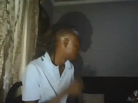 Snapshot of Nykho17 chatting on 10.24.25 Nykho17 online show from 10.24.25