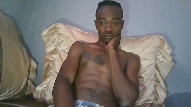 Snapshot of Nykho17 chatting on 11.07.25 Nykho17 online show from 11.07.25