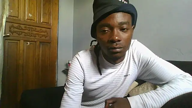 Snapshot of Nykho17 chatting on 11.25.25 Nykho17 online show from 11.25.25