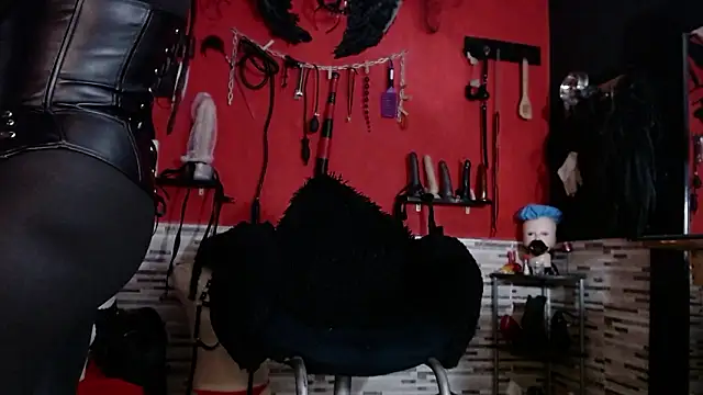 Snapshot of Miss_Mirandaa chatting on 02.22.26 Miss Mirandaa online show from 02.22.26