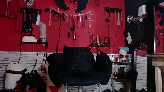 Snapshot of Miss_Mirandaa chatting on 03.20.26 Miss Mirandaa online show from 03.20.26