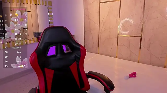 Snapshot of KendallJay chatting on 11.12.25 KendallJay online show from 11.12.25