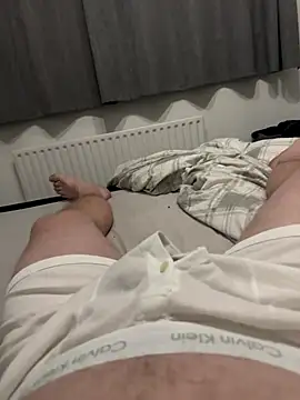 Snapshot of Charlie919111 chatting on 10.10.25 Charlie919111 online show from 10.10.25