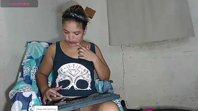 Snapshot of luisafe2025 chatting on 05.28.26 luisafe2025 online show from 05.28.26
