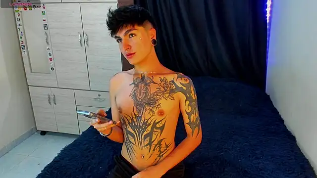 Dark luckyyy online show from 10.23.25