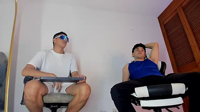 sotooliver3 online show from 01.11.26