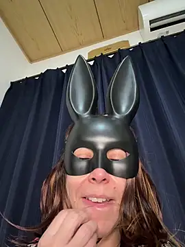 Sweet Bitter1 online show from 09.18.25