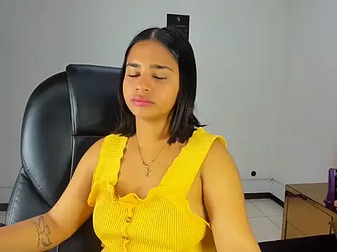 ScarletDoll online show from 09.27.25