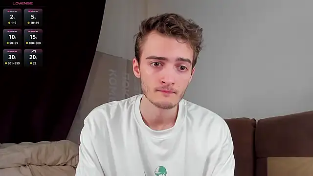 Snapshot of spider____man chatting on 03.03.26 spider man online show from 03.03.26