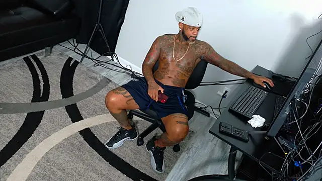 SLANGONDEMHOES online show from 10.26.25