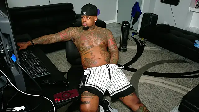 SLANGONDEMHOES online show from 06.03.26