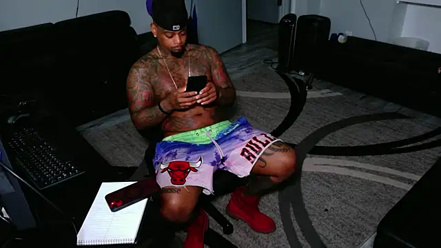 SLANGONDEMHOES online show from 06.07.26