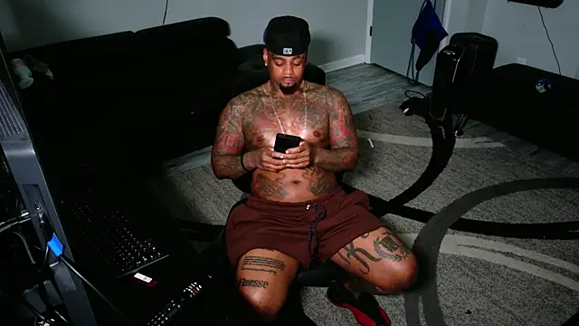 SLANGONDEMHOES online show from 06.10.26