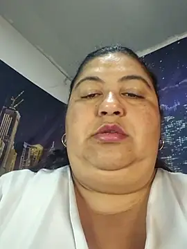 curvy diva  online show from 05.06.26