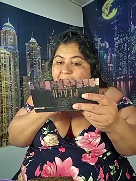 curvy diva  online show from 05.07.26
