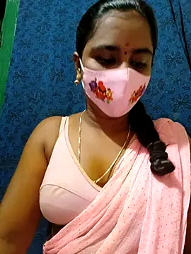 mini-queen online show from 09.11.25