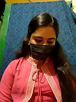 mini-queen online show from 10.12.25