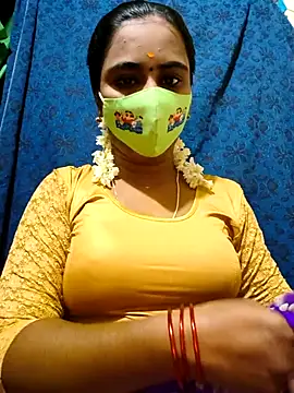 mini-queen online show from 11.22.25