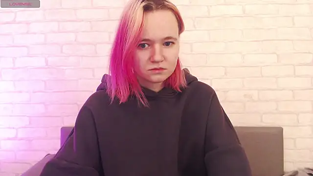 Ericha Stone online show from 11.10.25