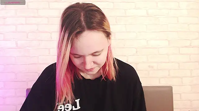 Ericha Stone online show from 02.20.26