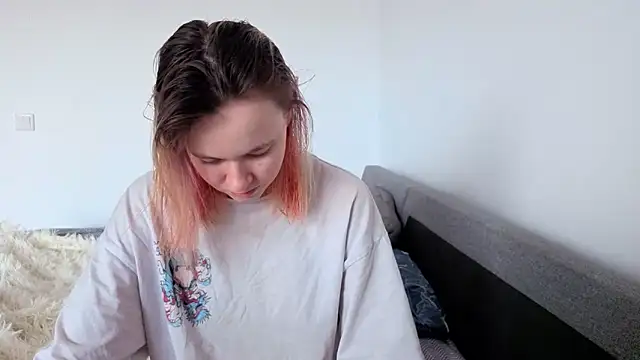 Ericha Stone online show from 05.12.26