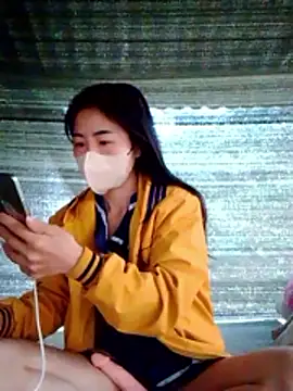 Snapshot of Georgia_here chatting on 11.13.25 Georgia here online show from 11.13.25