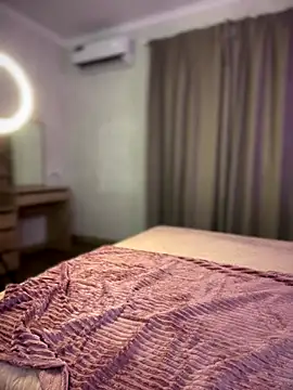 Snapshot of YourLittleDevil chatting on 10.16.25 YourLittleDevil online show from 10.16.25