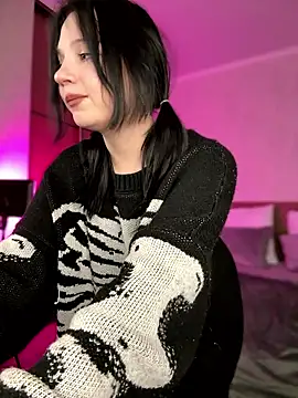 Snapshot of YourLittleDevil chatting on 02.21.26 YourLittleDevil online show from 02.21.26