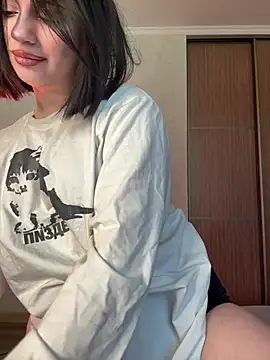 YourLittleDevil online show from 06.27.26