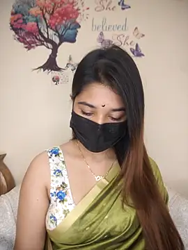 Snapshot of midnightmuse-03 chatting on 02.01.26 midnightmuse-03 online show from 02.01.26